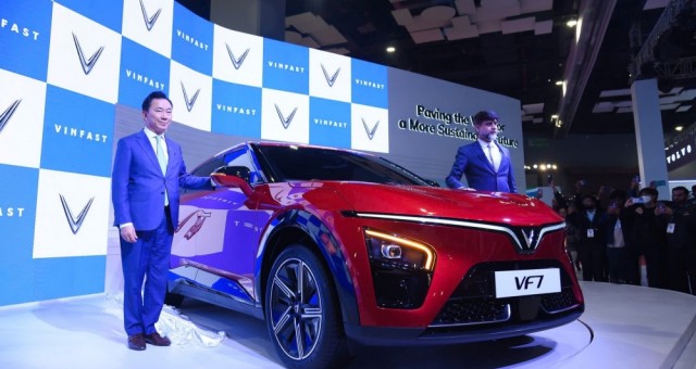 Hai mẫu SUV điện của VinFast bắt đầu nhận đặt hàng tại thị trường Ấn Độ