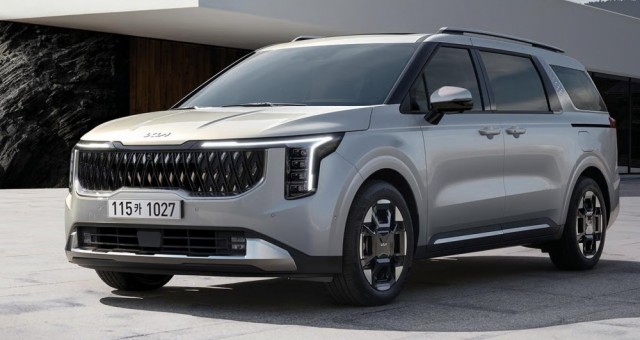 Kia Carnival 2026 trình làng tại quê nhà: Giữ dáng cũ, thêm loạt công nghệ 'xịn sò'