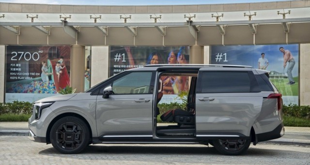 Tháng 9 sôi động: Hàng loạt MPV đồng loạt giảm giá, ưu đãi hàng chục triệu đồng