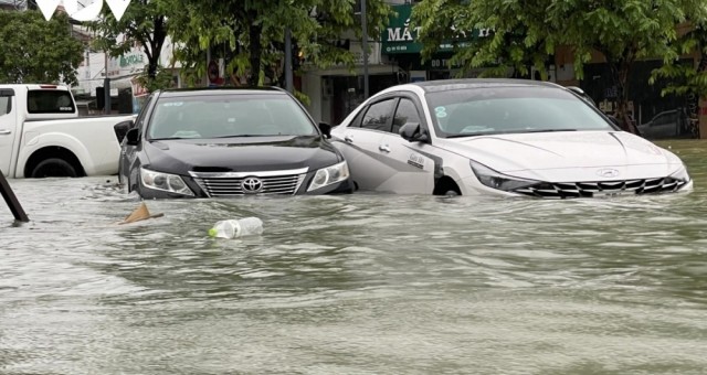Ô tô số tự động có thực sự dễ hư hỏng hơn xe số sàn khi bị ngập nước?