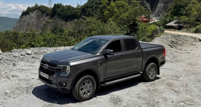 Ford Ranger được đại lý giảm giá kỷ lục tới 120 triệu đồng: Cơ hội vàng cho người mua xe bán tải cuối năm