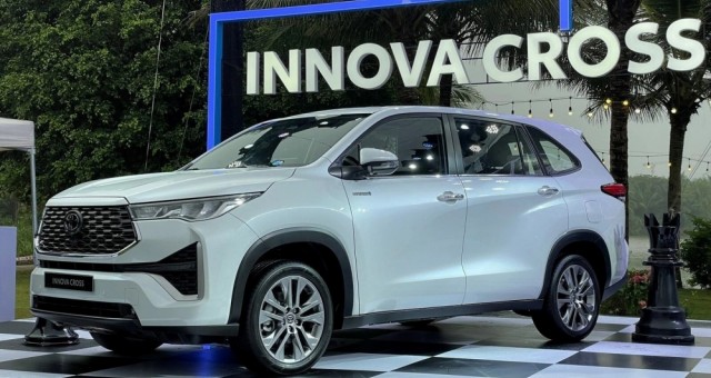 Thị trường xe hybrid tăng tốc trong năm 2025: Hơn 15.000 xe bán ra, đâu là cái tên hút khách Việt nhất?