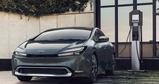 Vì sao xe PHEV 'uống xăng' nhiều hơn mức công bố? Nguyên nhân một phần do thói quen sử dụng của người dùng