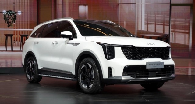 Thaco Auto công bố giá Kia New Sorento Hybrid, cao nhất lên đến 1,399 tỷ đồng