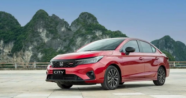 Sedan mất dần vị thế tại Việt Nam, mẫu bán chạy nhất chưa đạt 1.000 xe trong tháng 6