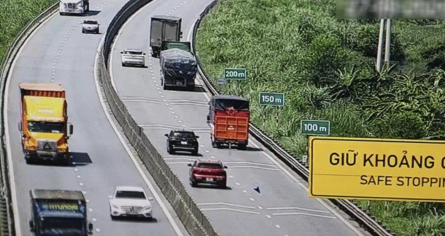Bị xe khác chen ngang trên cao tốc, tài xế có bị phạt lỗi không giữ khoảng cách an toàn?