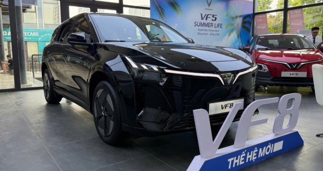 'Ngôi vương' SUV hạng D đổi chủ: VinFast VF 8 bất ngờ bán vượt Ford Everest