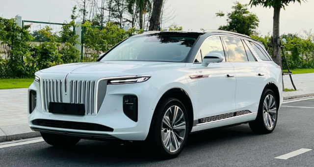 SUV được ví như Rolls-Royce của Trung Quốc 'bốc hơi' cả tỷ đồng sau 1 năm lăn bánh