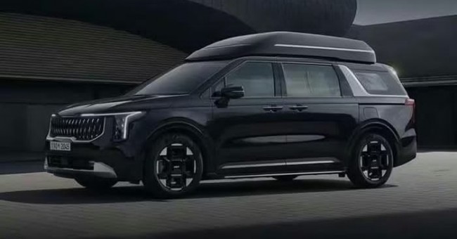 Kia Carnival High Roof vừa ra mắt tại Hàn Quốc có gì khác biệt so với bản thường?