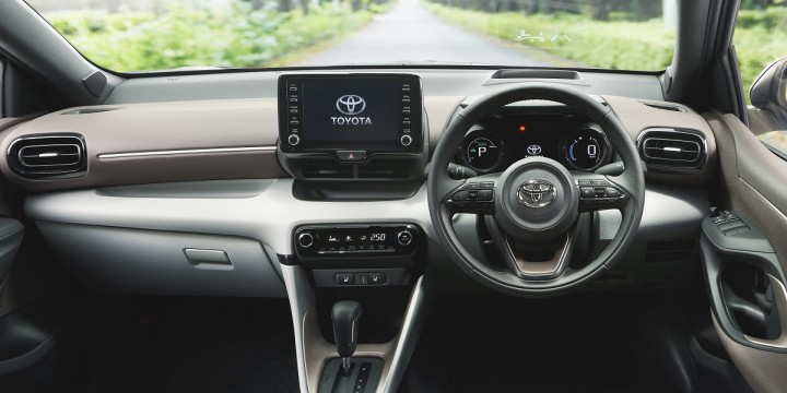 tien-nghi-Toyota-Yaris-2020