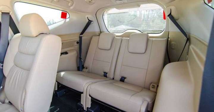 khoang-hanh-khach-Mitsubishi-Pajero-Sport-2020