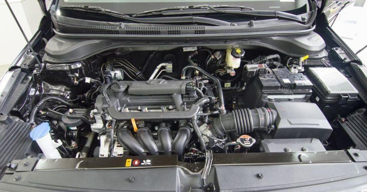 hyundai-accent-2018-54-144204-013302-221954