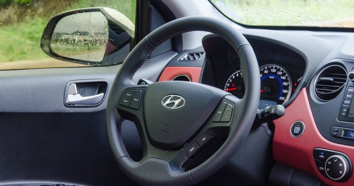 danh-gia-tien-nghi-hyundai-grand-i10-2019-1
