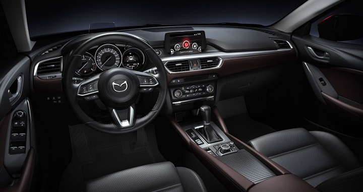 noi-that-mazda6