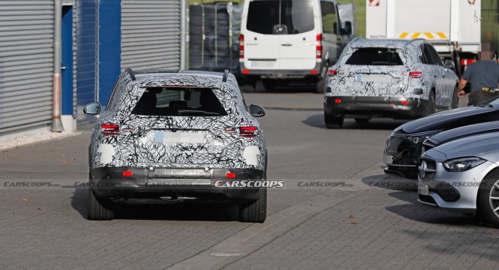 2022-Mercedes-GLC-spy-26