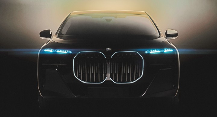 BMW-i7-Teaser-main