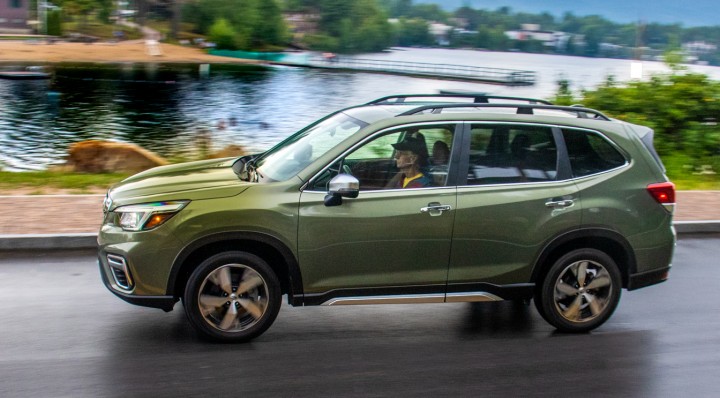 than-xe-Subaru-Forester-2
