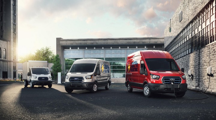 Mức giá khởi điểm đề xuất của E-Transit là 43.295 USD