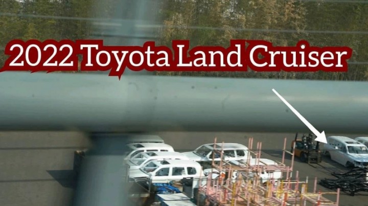 toyota-land-cruiser-2022-04