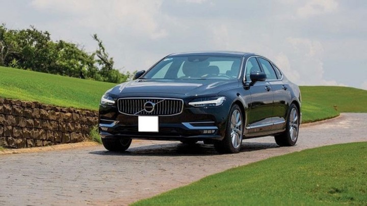 van-hanh-Volvo-S90-2020 .