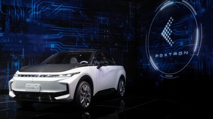hon-hai-reveals-the-model-c-model-e-and-model-t-fo-5807