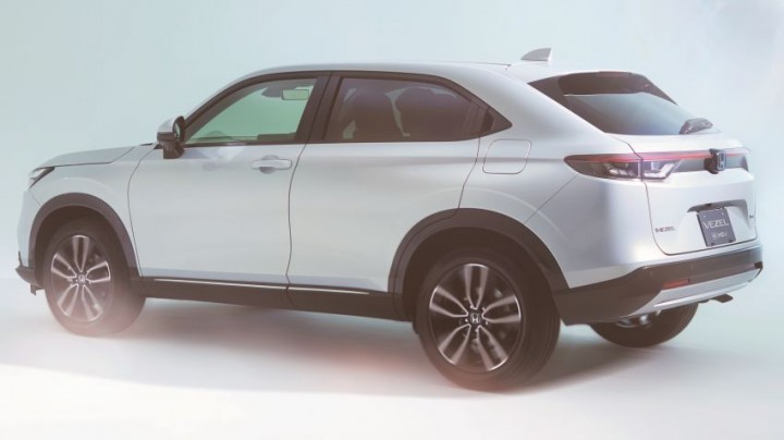 2021-Honda-HR-V-022021-Honda-HR-V-02