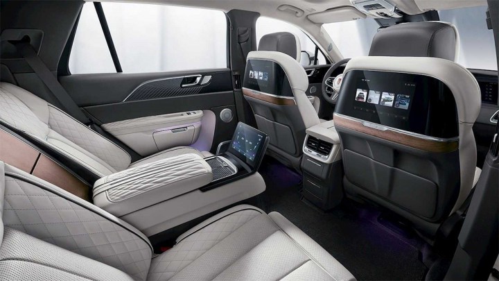 Hongqi-E-HS9-5-1783-1634199596-4145-1634199772
