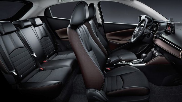 Mazda2-sedan-