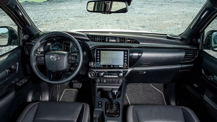 auto5-toyota-hilux-2020-3-160753