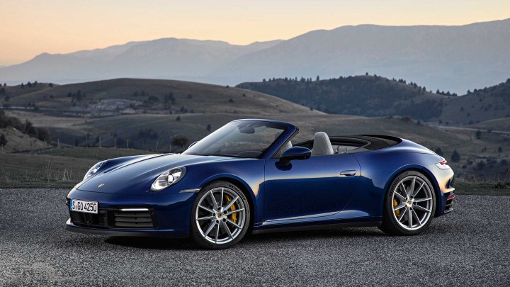 than-xe-Porsche-911-2020