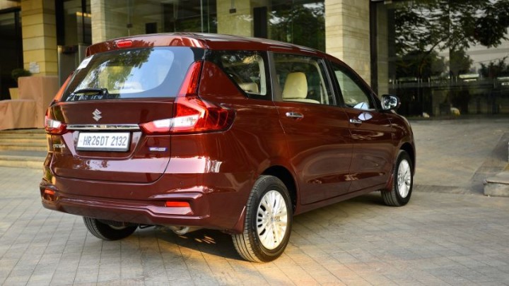 duoi-xe-Suzuki-Ertiga-202