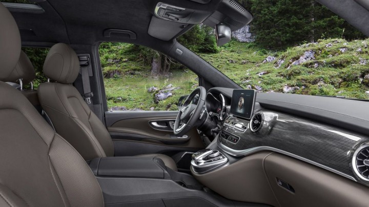 mercedes-benz-v250-luxury-10