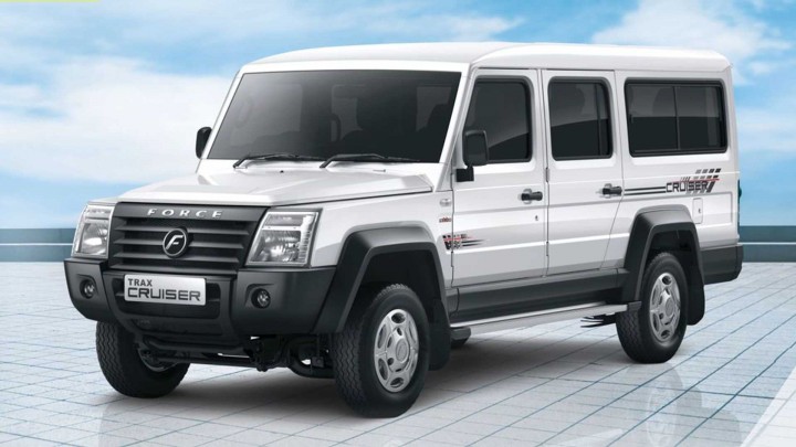 Trax Cruiser sở hữu thiết kế kỳ lạ với sự kết hợp của Mercedes G-class và Land Cruiser J70
