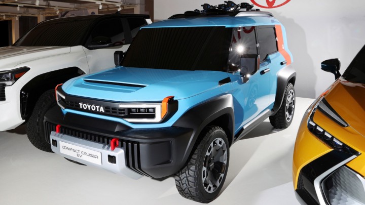 Nguyên mẫu Toyota Compact Cruiser EV