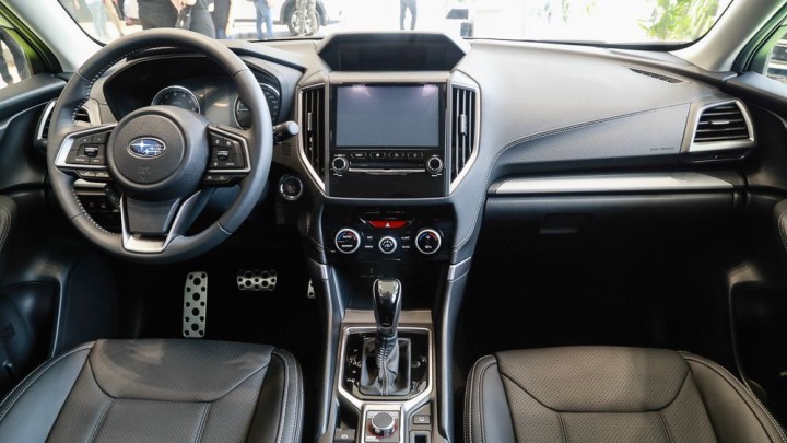 Nột thất Subaru Forester