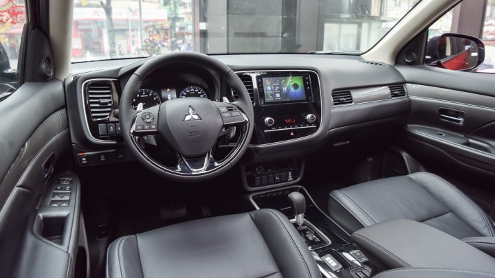 mitsubishi-outlander-khoa