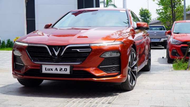 vinfast-lux-a2.0-dau-xe