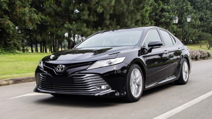 Đánh giá Toyota Camry 2.5Q 2020: 'Cá chép hóa rồng'