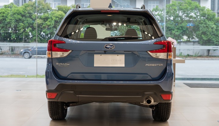 duoi-xe-Subaru-Forester-2