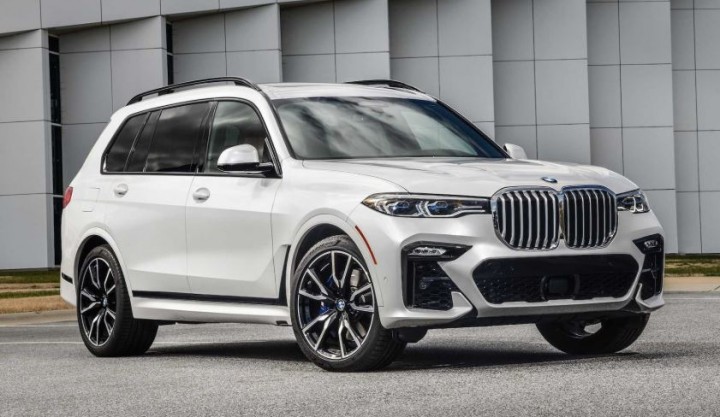 BMW-X7-M-Sport-03