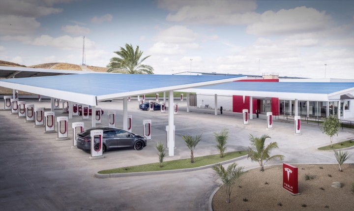 Trạm sạc siêu nhanh trong mạng lưới Supercharger của Tesla