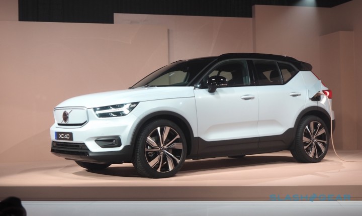 Chiếc xe điện đầu tiên của Volvo - XC40 Recharge