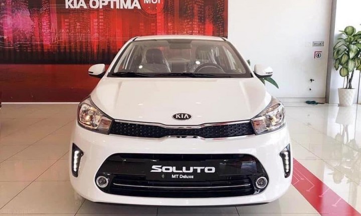 Kia-Soluto-2021-8