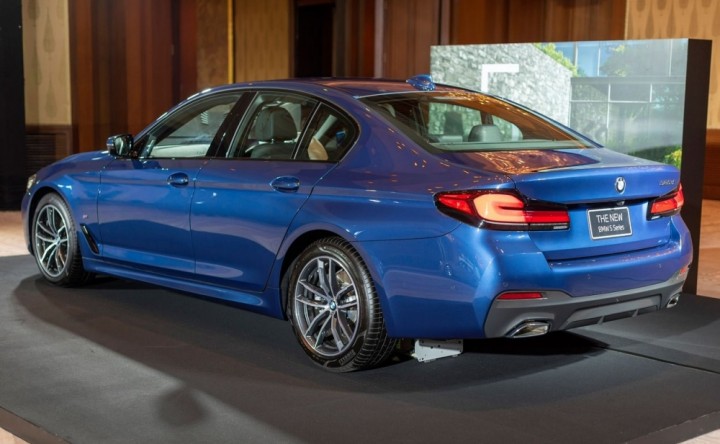 BMW-5-series-2021-02