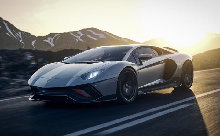 Lamborghini_Aventador_Ultimae_6