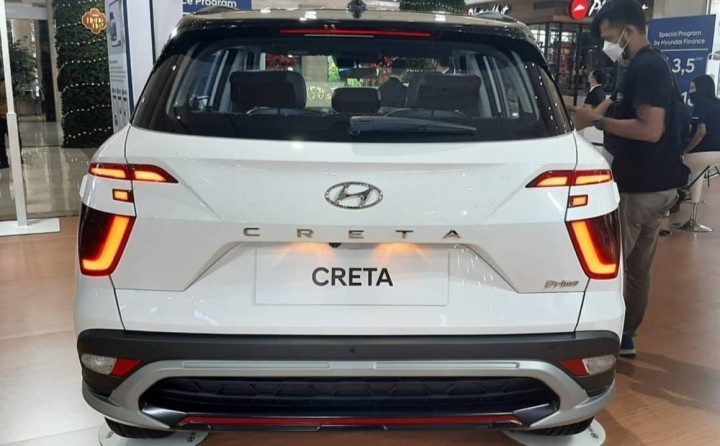 2022-Hyundai-Creta-4
