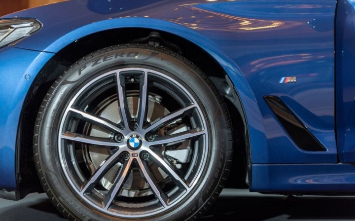BMW-5-series-2021-04