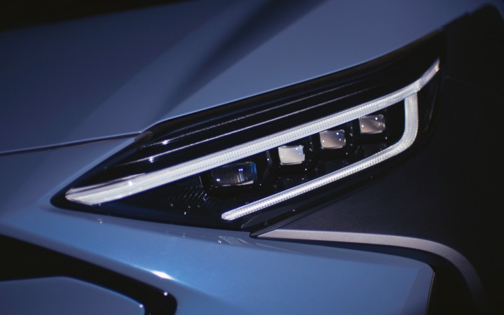 2023-Subaru-Solterra-10