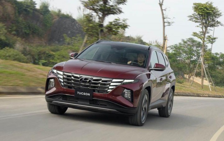 danhgiaxe.com-hyundai-tucson-2022-gia-825-trieu-dong-43-115756