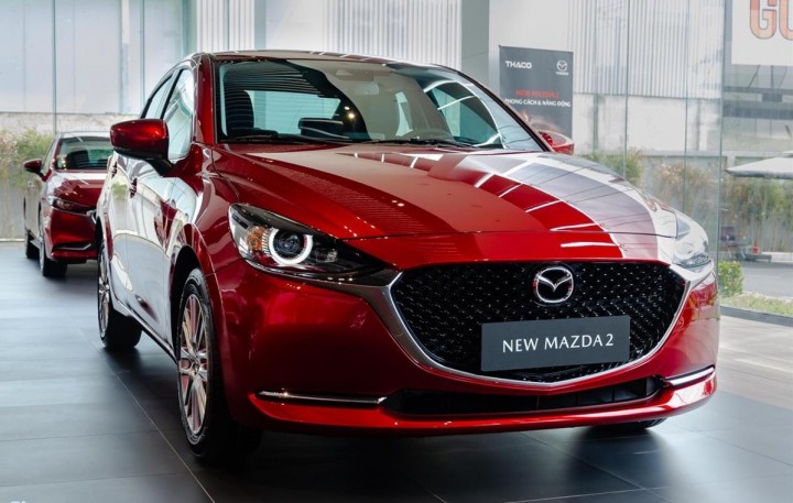 Sedan-duoi-500-trieu-chon-Mitsubishi-Attrage-Premium-hay-Mazda2-15L_2